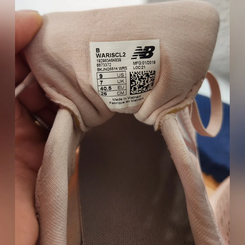 New Balance Women's Pink Running Shoes Size 9 - Picture 8 of 8
